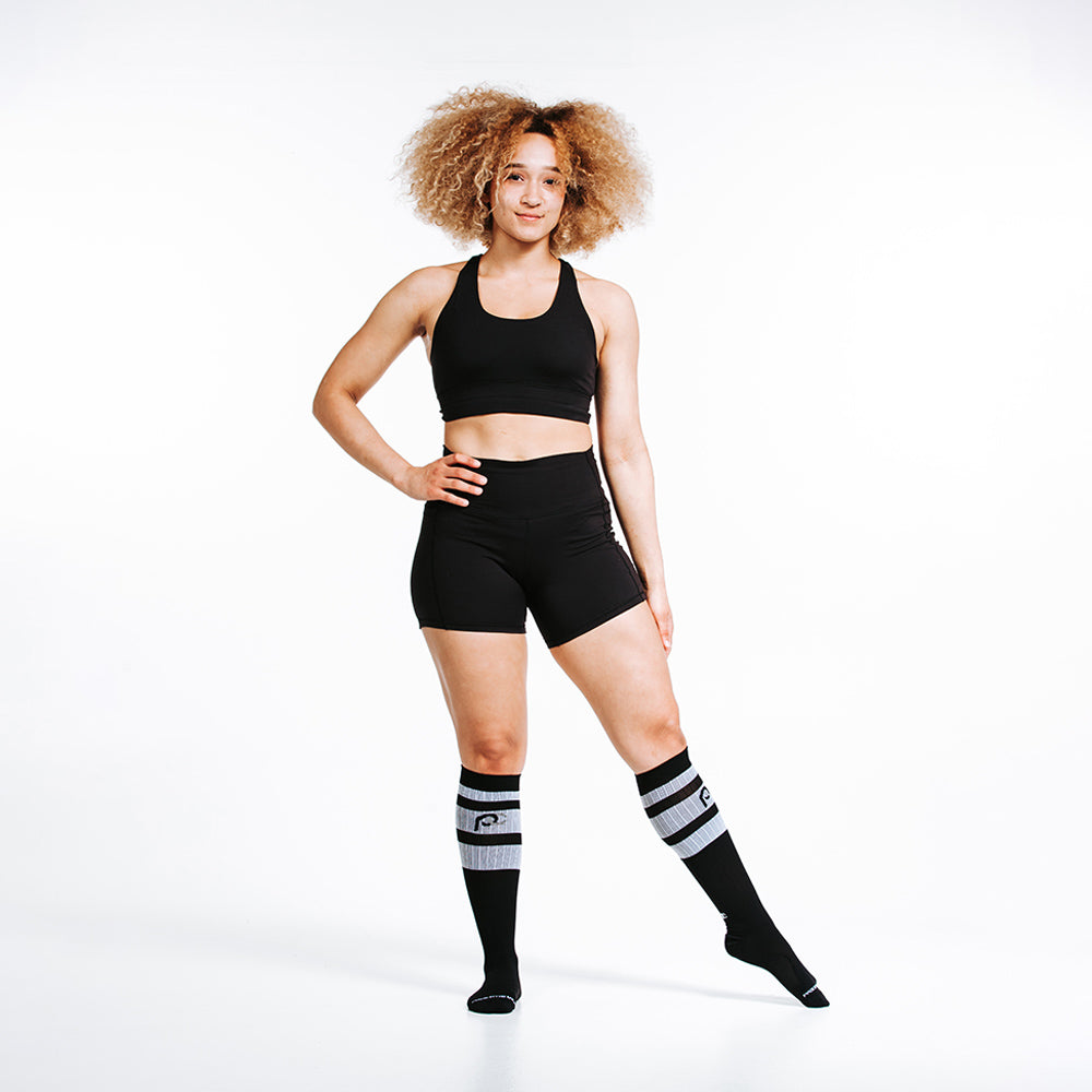 03122022-Knee-High-Compression-Socks-Marathon-Black-Classic-Stripe-2.jpg