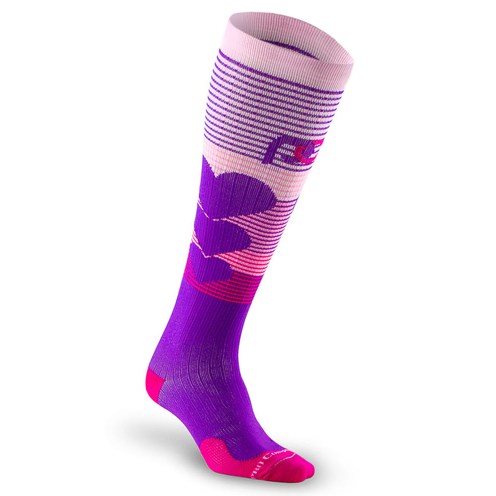 03122022-Knee-High-Compression-Socks-Marathon-Valentine-2017-1.jpg