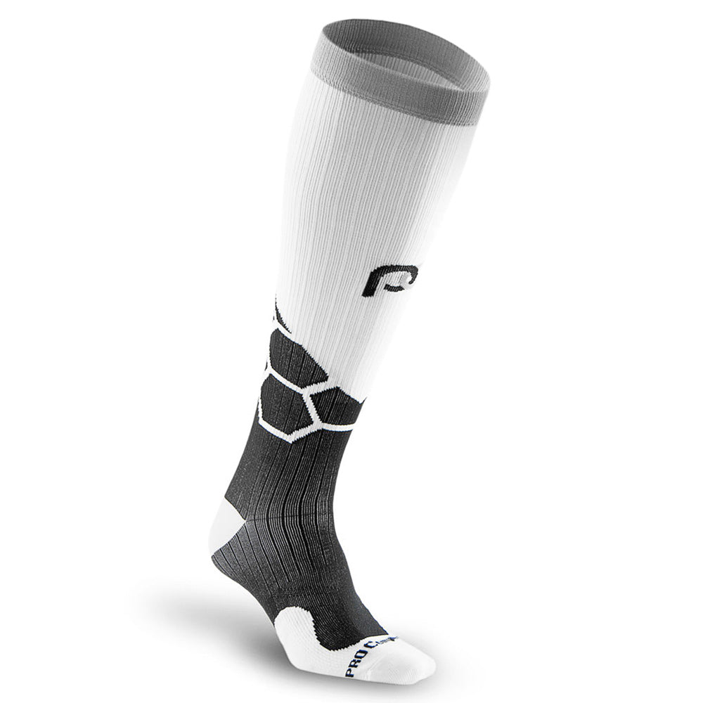 03122022-Knee-High-Compression-Socks-Marathon-WRS-Boom-1.jpg