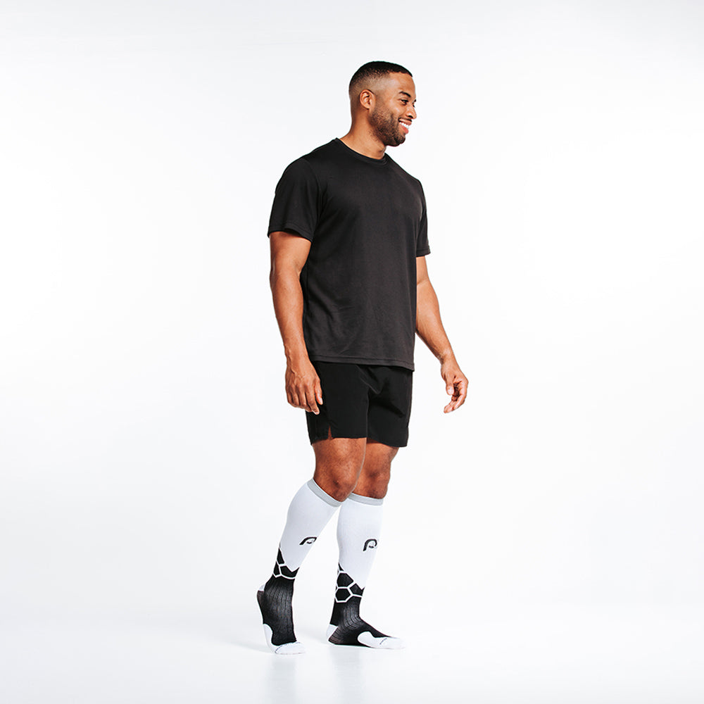 03122022-Knee-High-Compression-Socks-Marathon-WRS-Boom-2.jpg