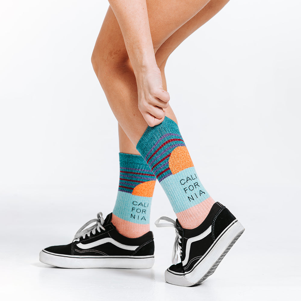 05102022-PC-Lifestyle-Crew-Mid-Socks-California-4_09c0e574-5088-4825-8ef7-876c4594fa65.jpg