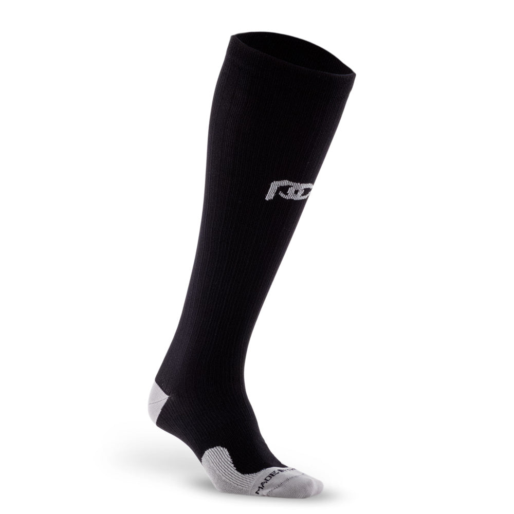 091023-Knee-High-Compression-Socks-Marathon-Black-1.jpg